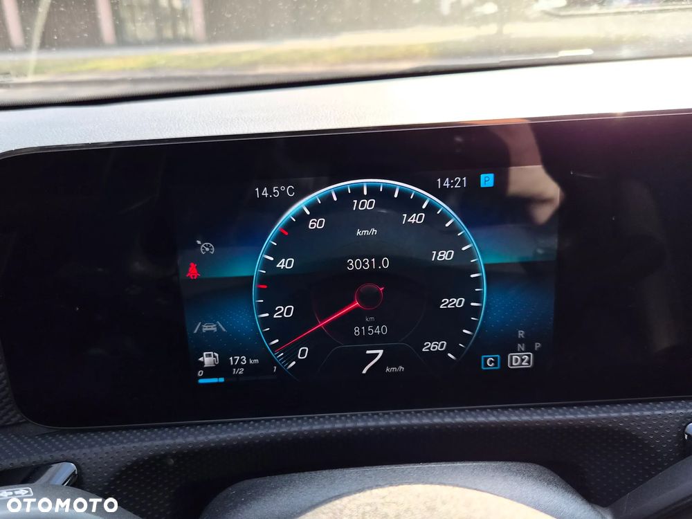 Mercedes-Benz CLA 180 Progressive 7G-DCT - 27