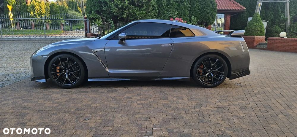 Nissan GT-R Black Edition - 17