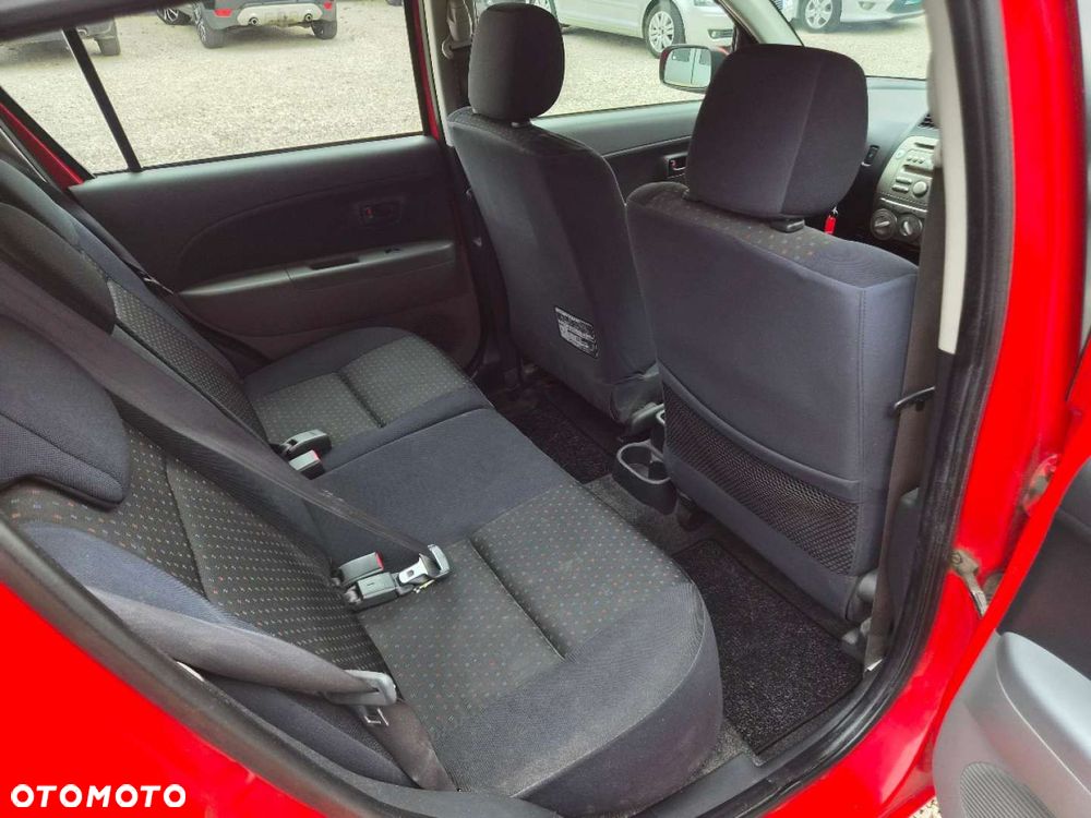 Daihatsu Sirion - 21