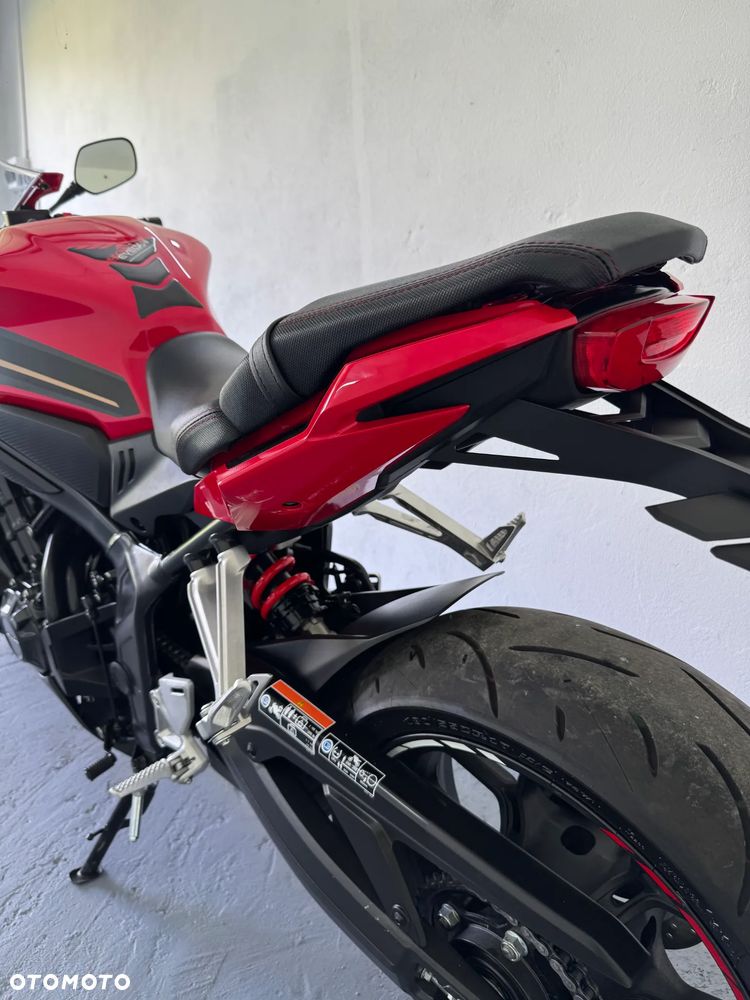 Honda CBR - 40