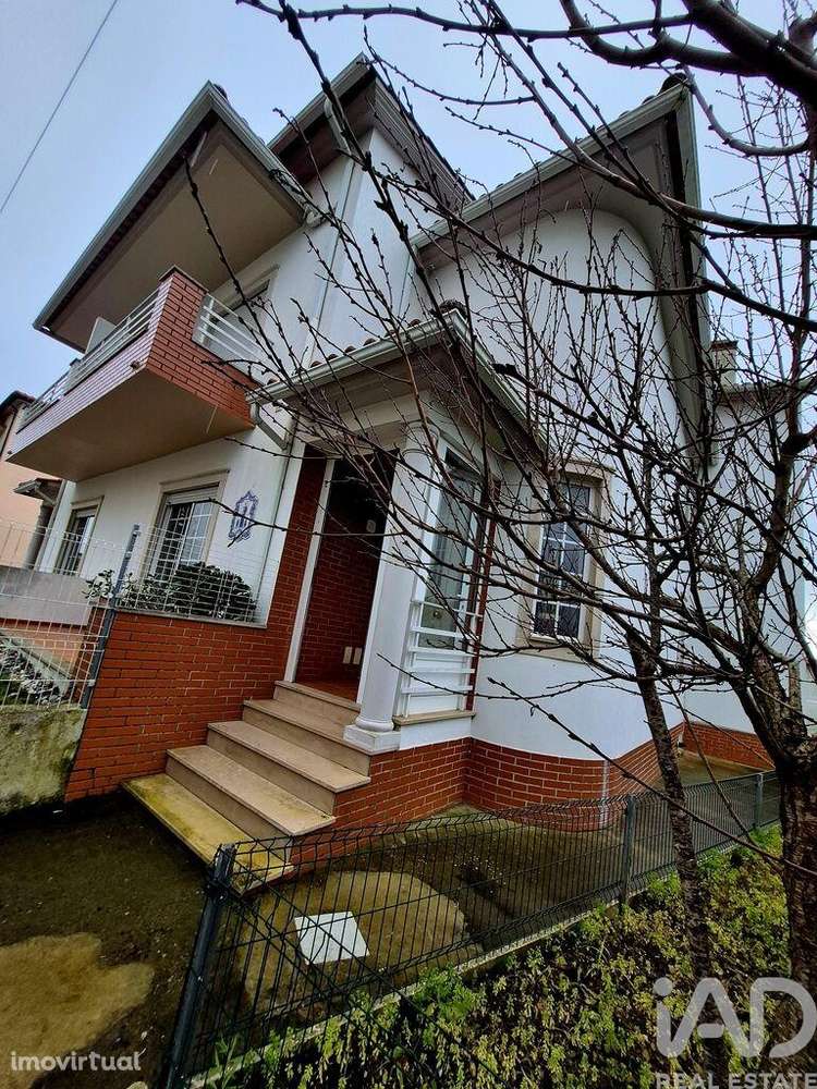 Casa / Villa T4 em Marrazes e Barosa de 185 m2 - Grande imagem: 2/36