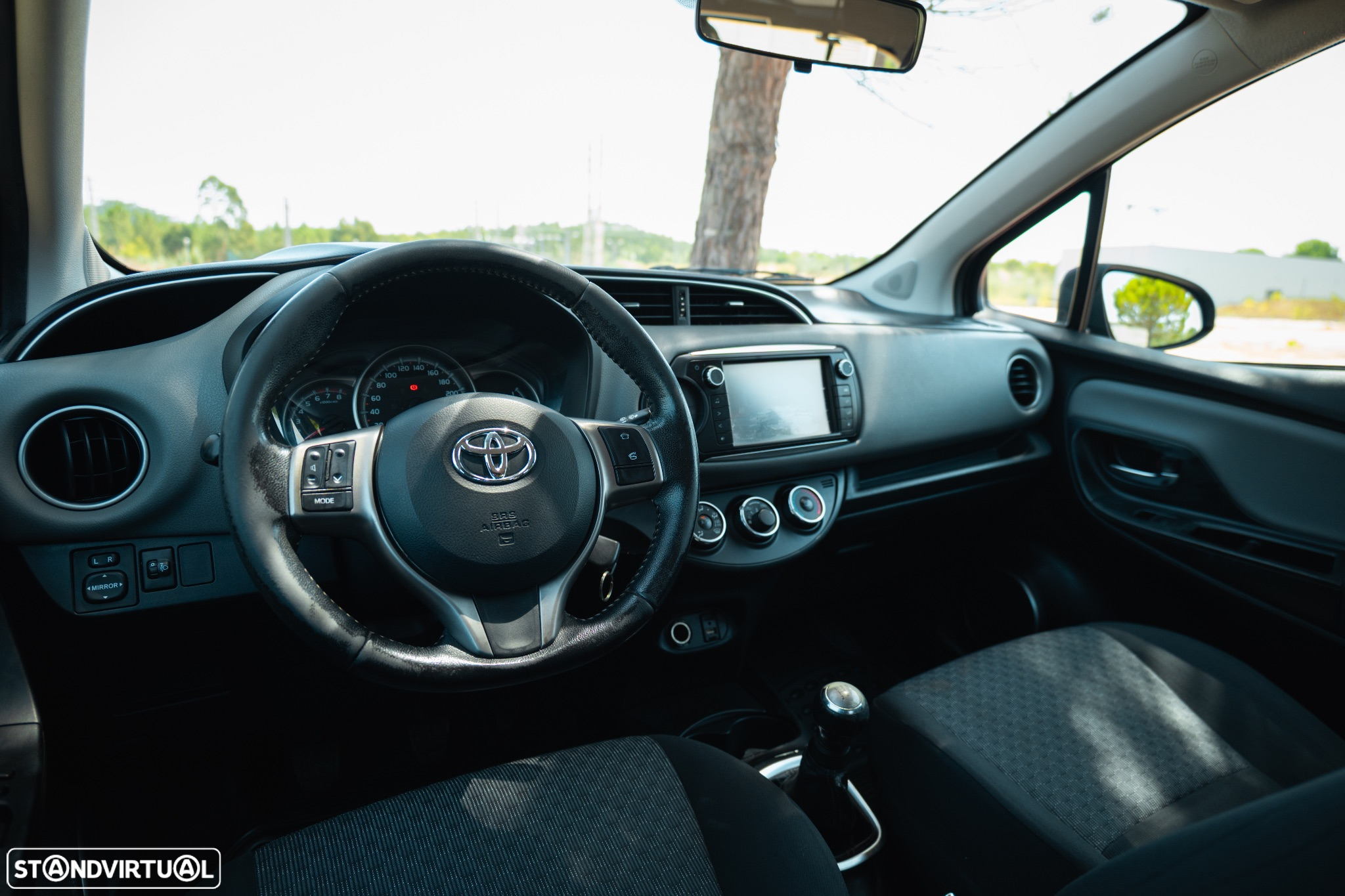 Toyota Yaris 1.0 VVT-i Comfort +PS Style +P.Techno - 17
