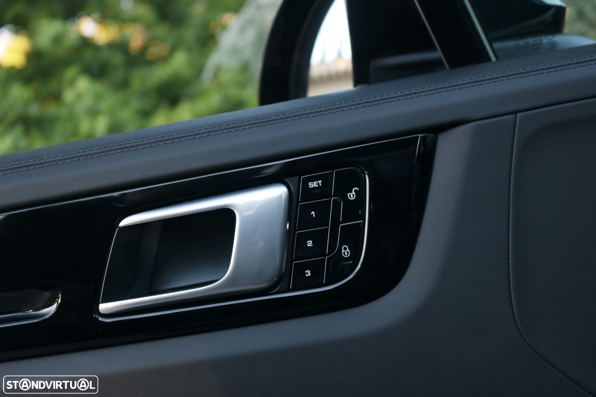 Porsche Cayenne E-Hybrid Platinum Edition - 14