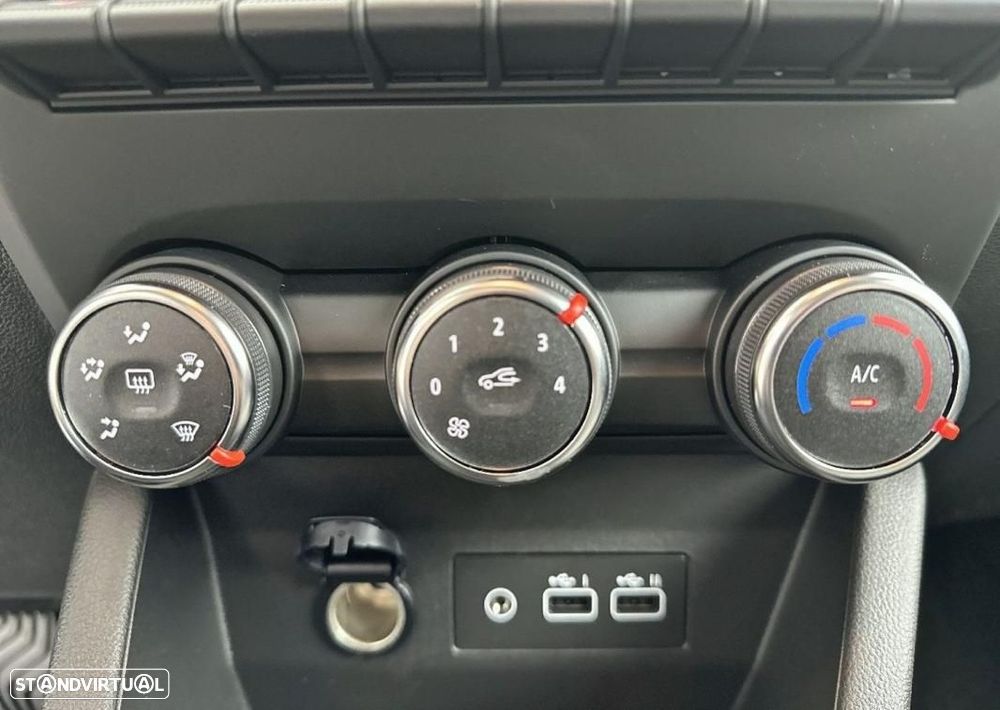 Renault Clio 1.0 TCe Evolution Bi-Fuel - 10