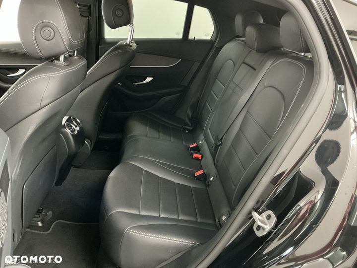 Mercedes-Benz GLC 300 de 4Matic 9G-TRONIC Exclusive - 11