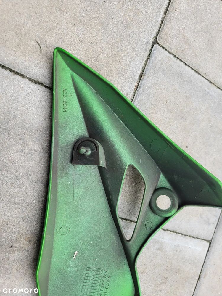 Owiewka, osłona prawa, bok, boczek, pług prawy Kawasaki Z800 - 9