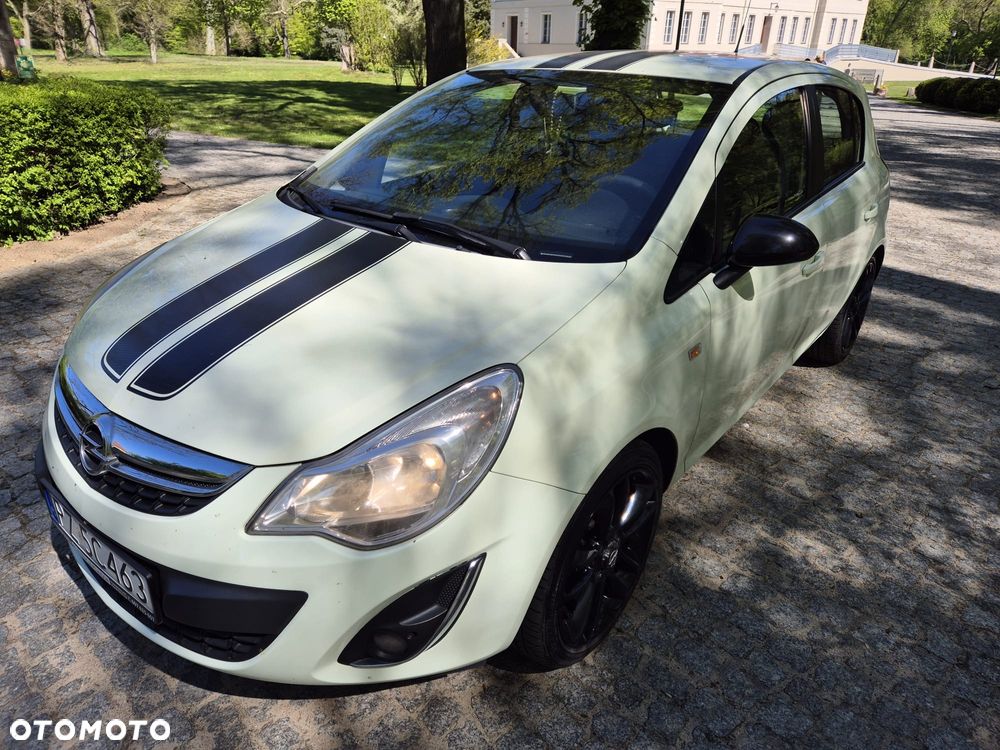 Opel Corsa 1.2 16V Enjoy - 1