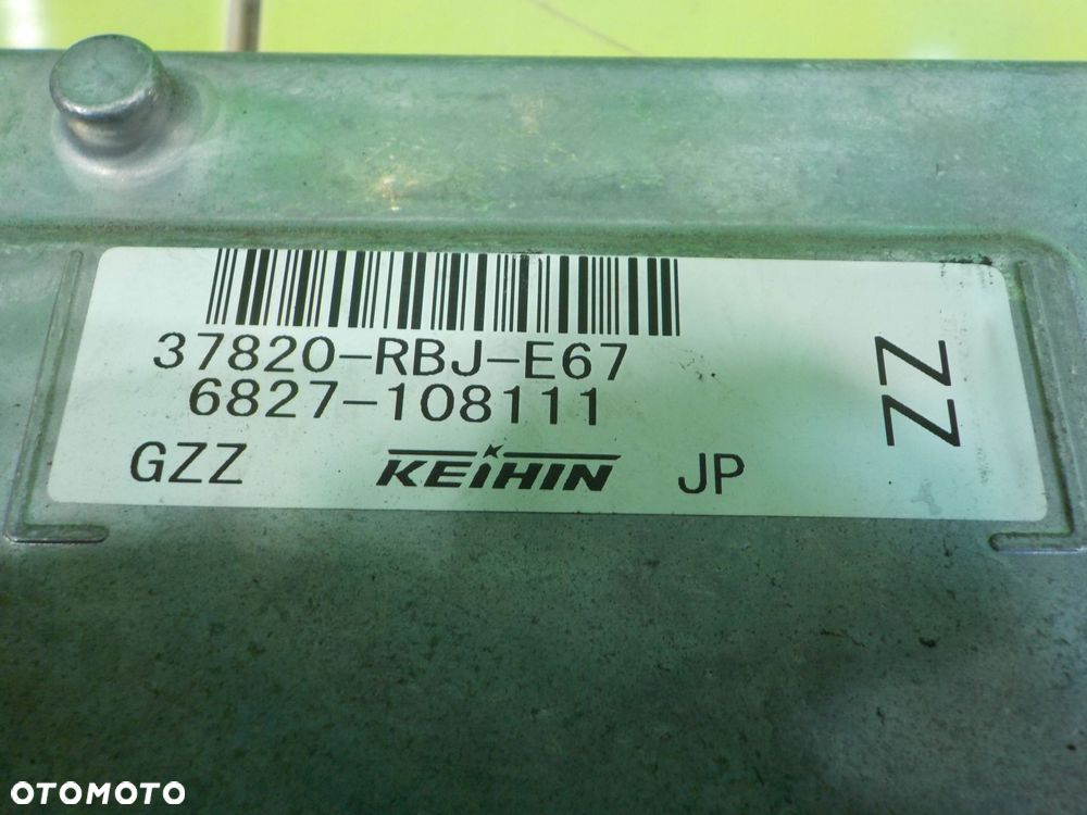 HONDA INSIGHT II 1.3 IMA 10r 5D sterownik komputer silnika 37820-RBJ-E67 - 2