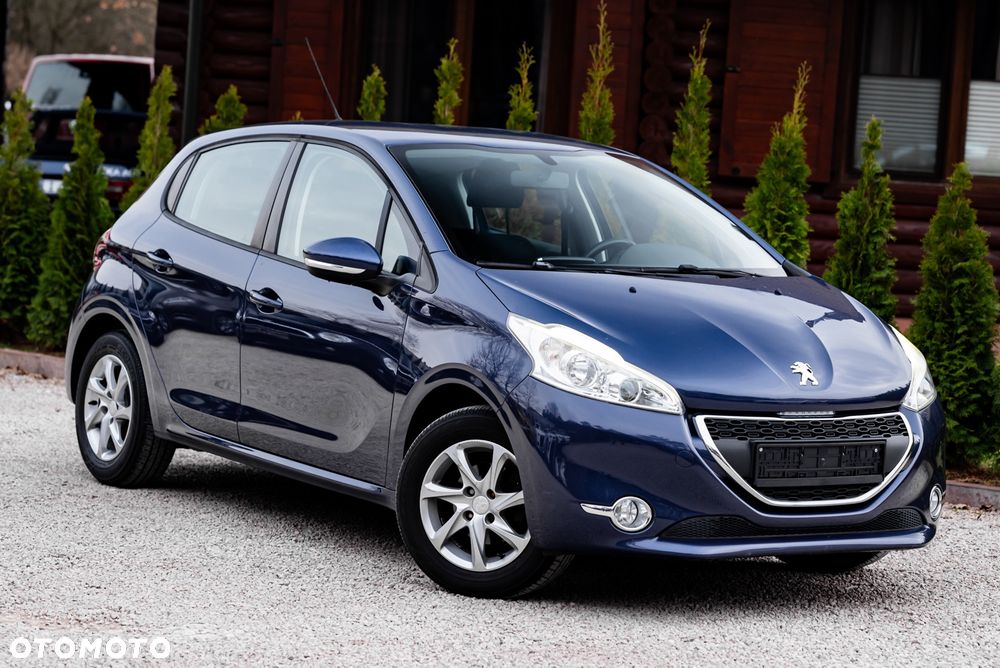 Peugeot 208 PureTech 82 Allure - 5