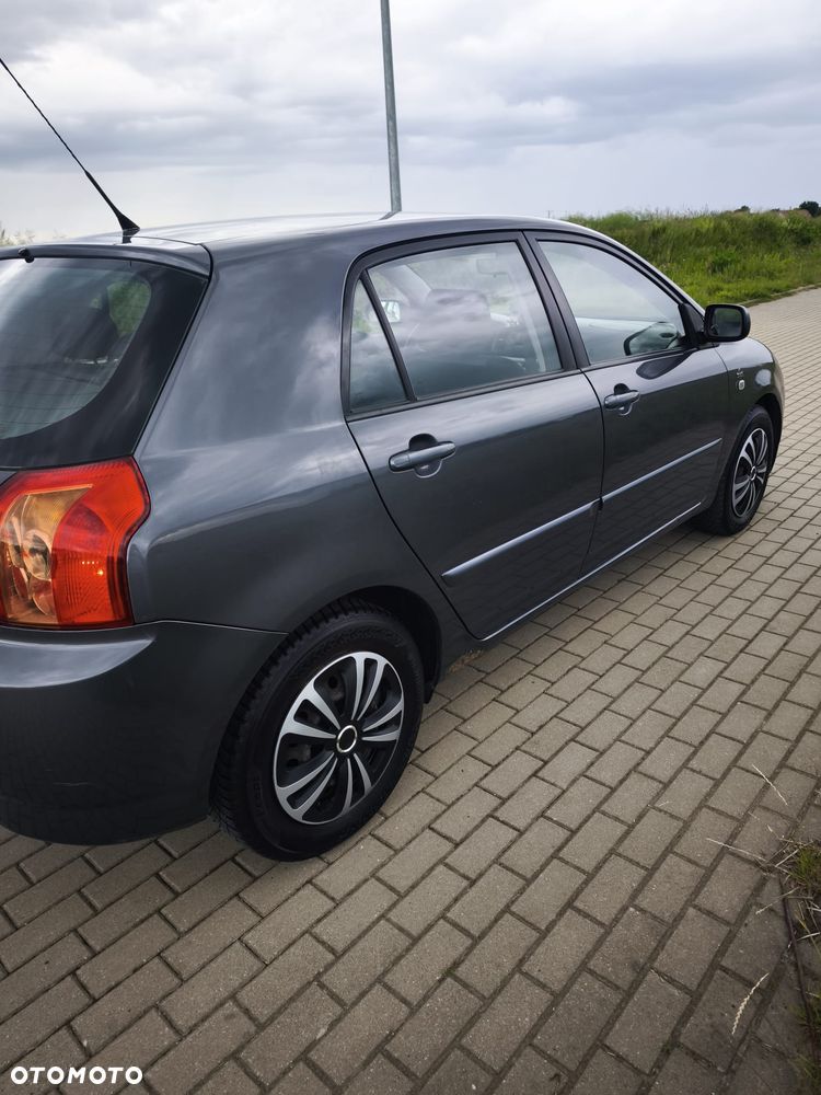 Toyota Corolla 1.4 VVT-i - 9