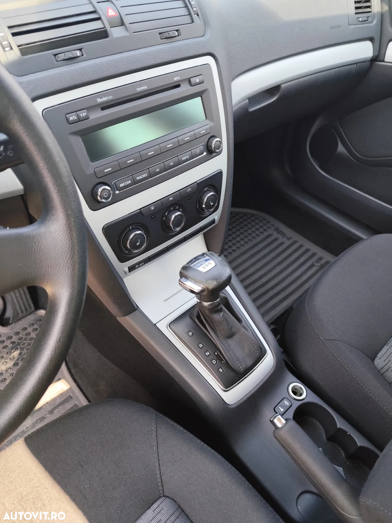 Skoda Octavia 1.4 TSI Ambiente DSG - 2