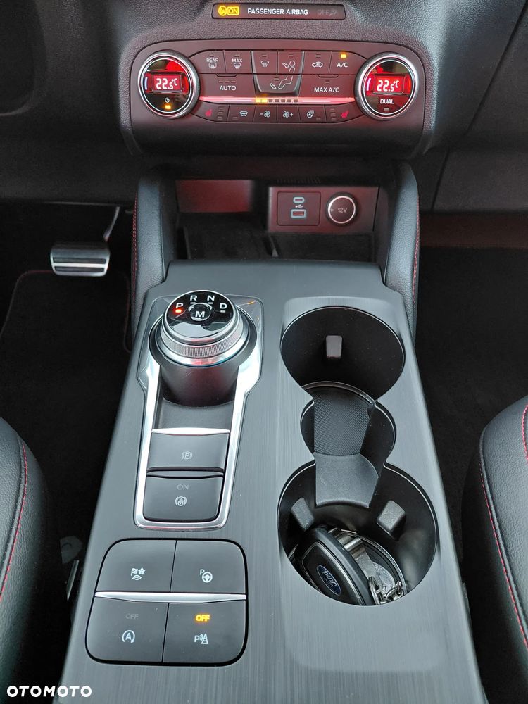 Ford Kuga 2.0 EcoBlue AWD ST-Line X - 29