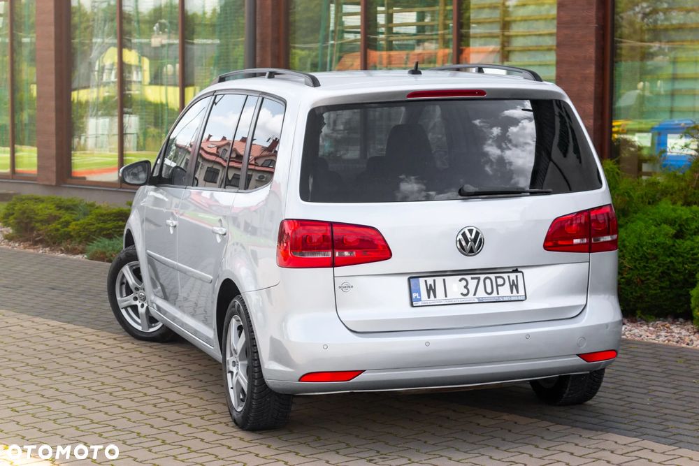 Volkswagen Touran - 8