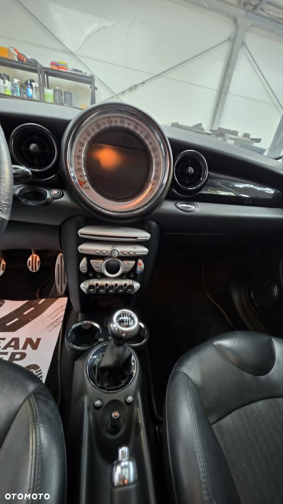 MINI Cooper S Standard - 8