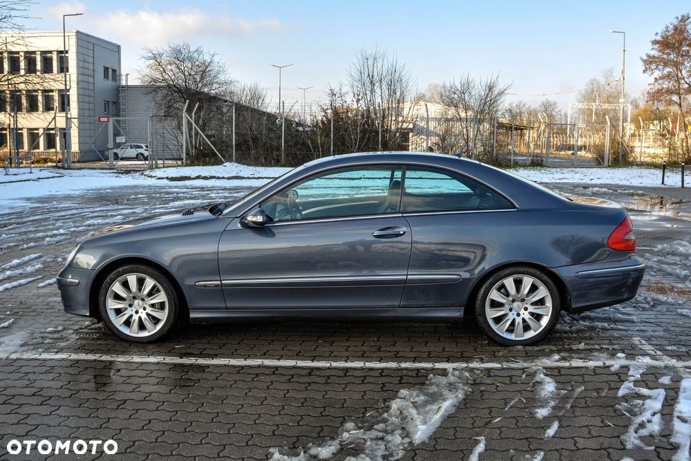 Mercedes-Benz CLK 320 CDI 7G-TRONIC Avantgarde - 2