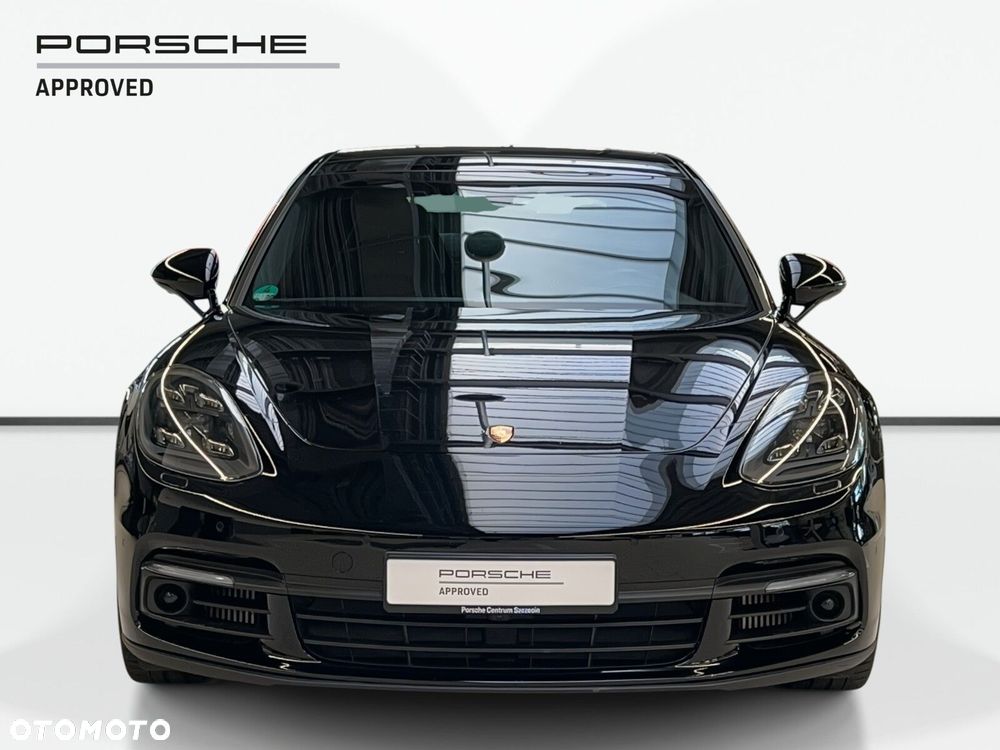 Porsche Panamera 4 - 8