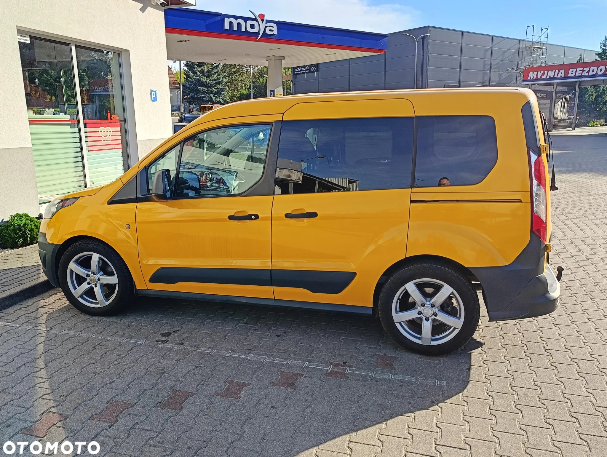 Ford Tourneo Connect 1.5 TDCi Trend - 32