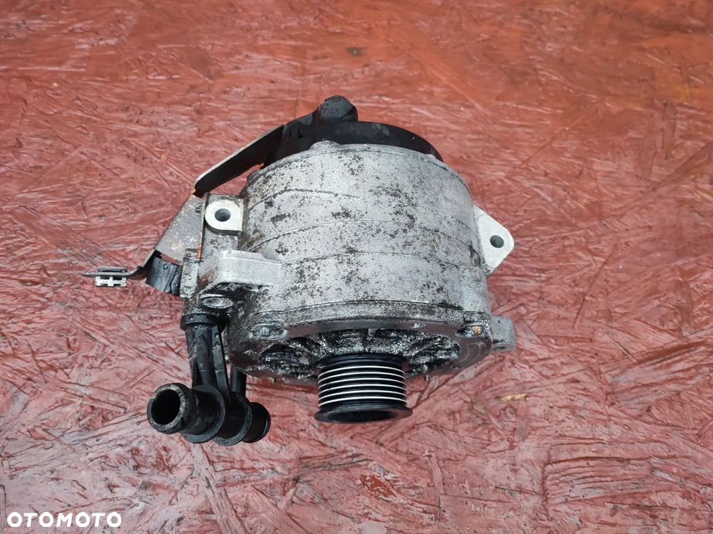 PORSCHE CAYENNE ORYGINALNY ALTERNATOR DO GAMY SILNIKA M48.00 V8 4.5 / 4.5 TURBO S CHŁODZONY CIECZĄ MARKI DELPHI 190A O NR. 948 603 015 02 OEM - 2