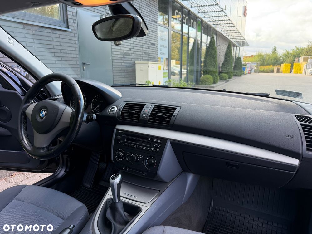BMW Seria 1 116i - 14