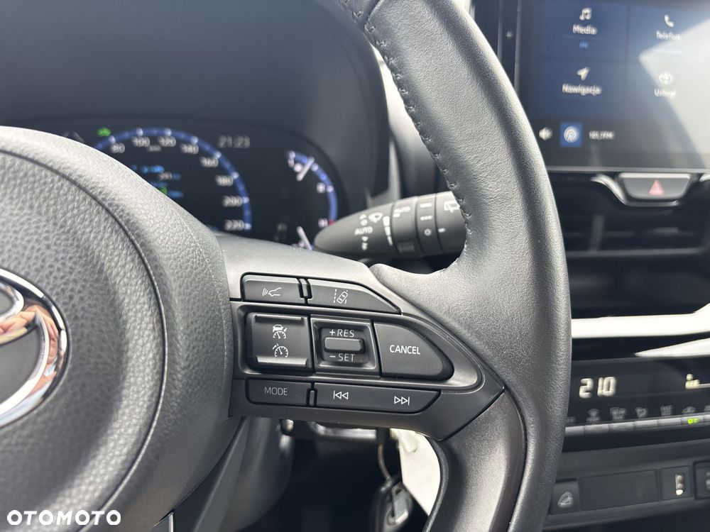 Toyota Yaris Cross Hybrid 1.5 Comfort 4x4 - 21