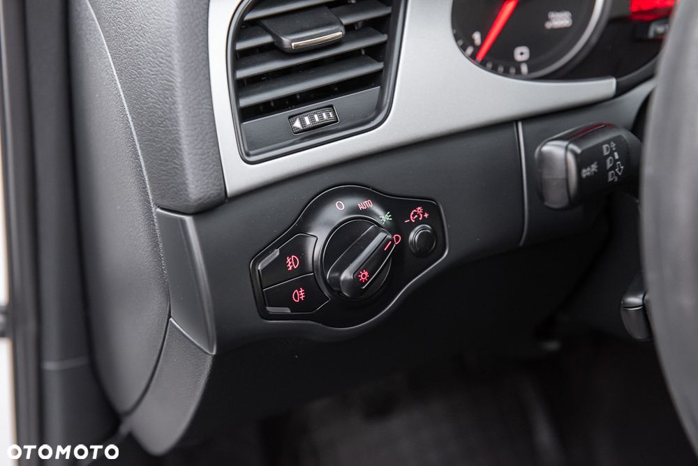 Audi A4 Avant 2.0 TDI - 20