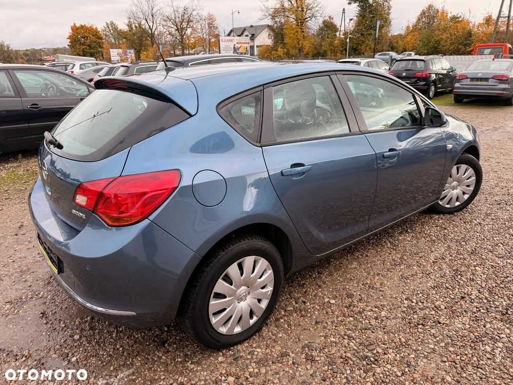 Opel Astra III 1.4 - 10