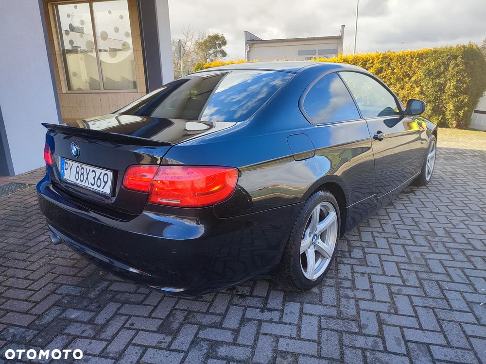 BMW Seria 3 320i M Sport Edition - 4