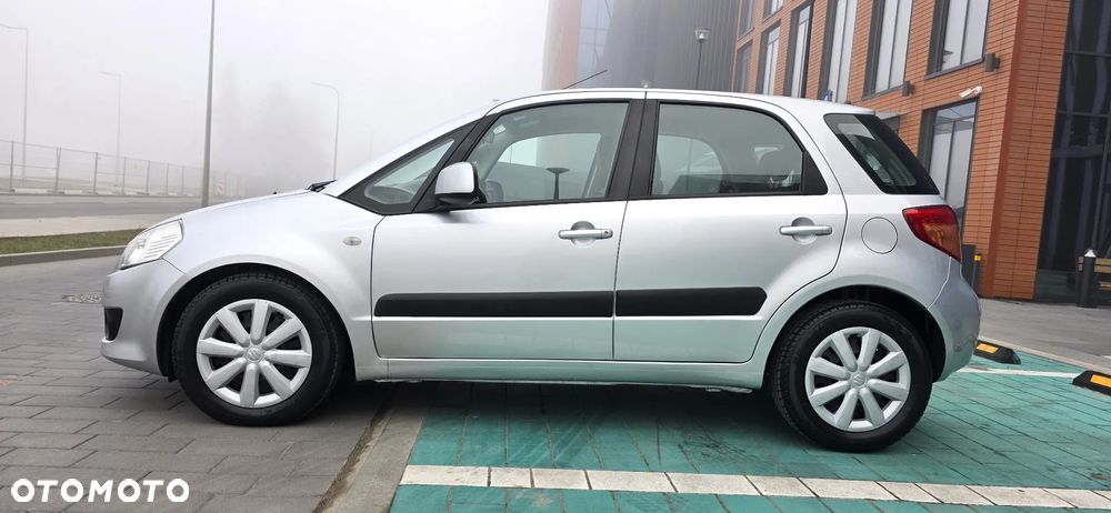 Suzuki SX4 1.6 GLX / Comfort - 4
