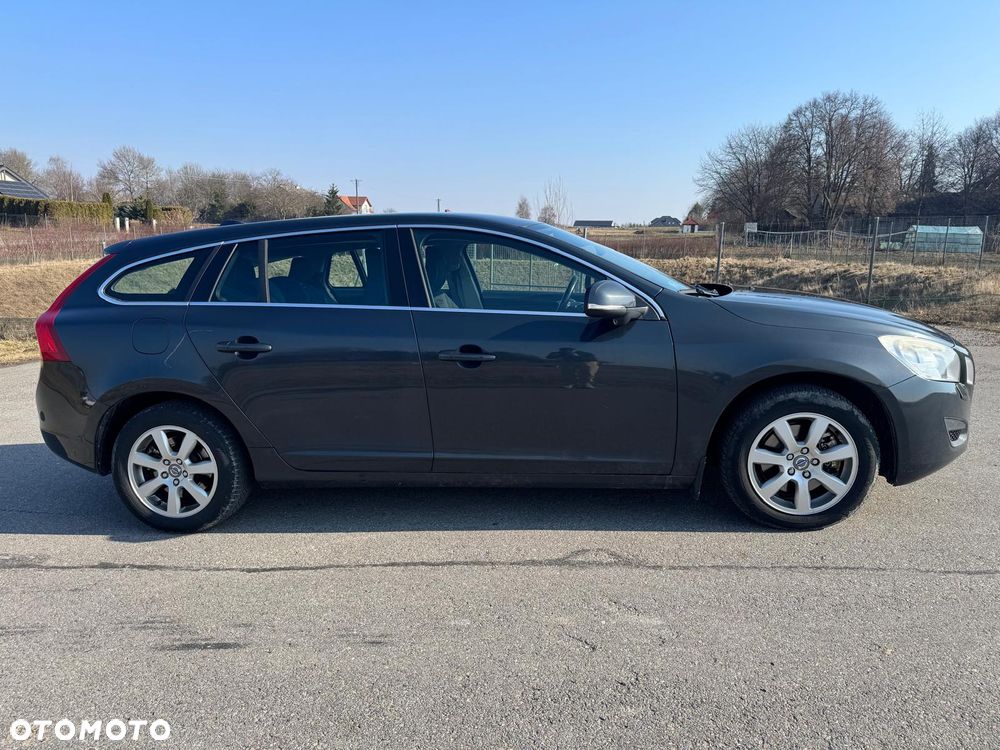 Volvo V60 D3 Geartronic Momentum - 3