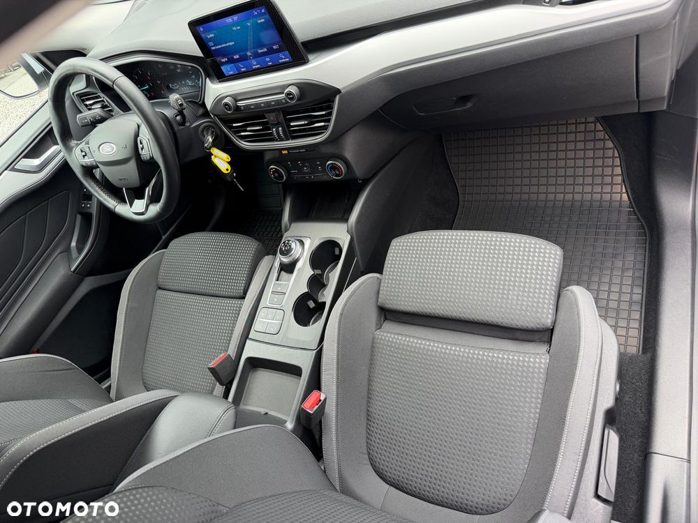 Ford Focus - 23