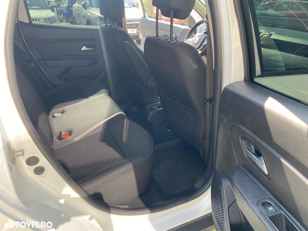 Dacia Duster 1.5 Blue dCi 4WD Comfort - 9