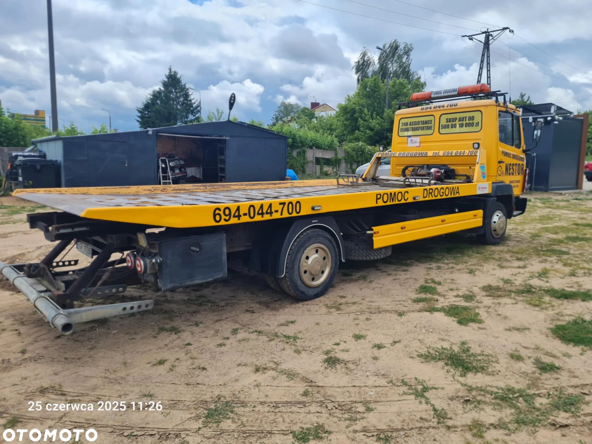 Mercedes-Benz 814 - 4
