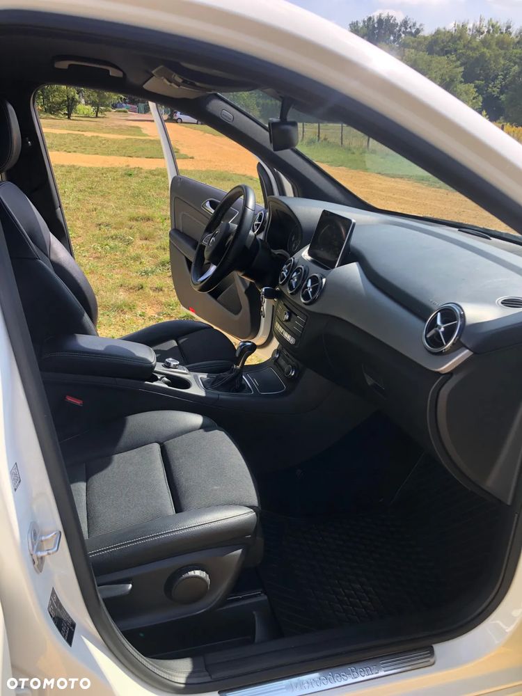 Mercedes-Benz Klasa B 180 - 7