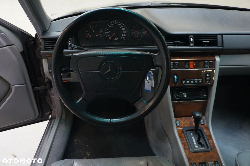Mercedes-Benz W124 (1984-1993) - 9