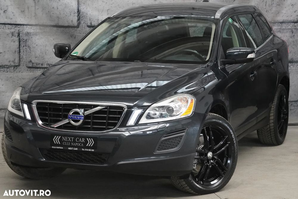 Volvo XC 60 D5 AWD Geartronic Summum - 3