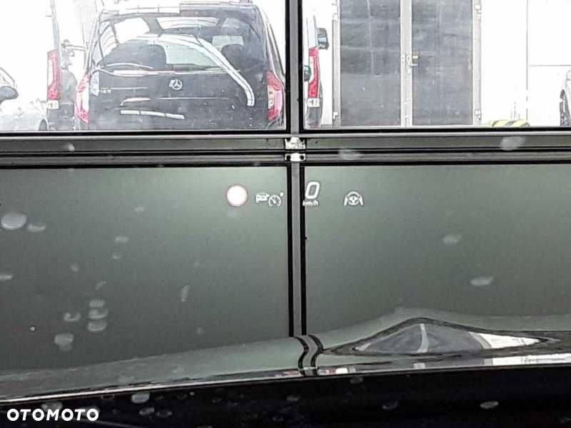 Mercedes-Benz Klasa C 300 de 4Matic 9G-TRONIC AMG Line - 10