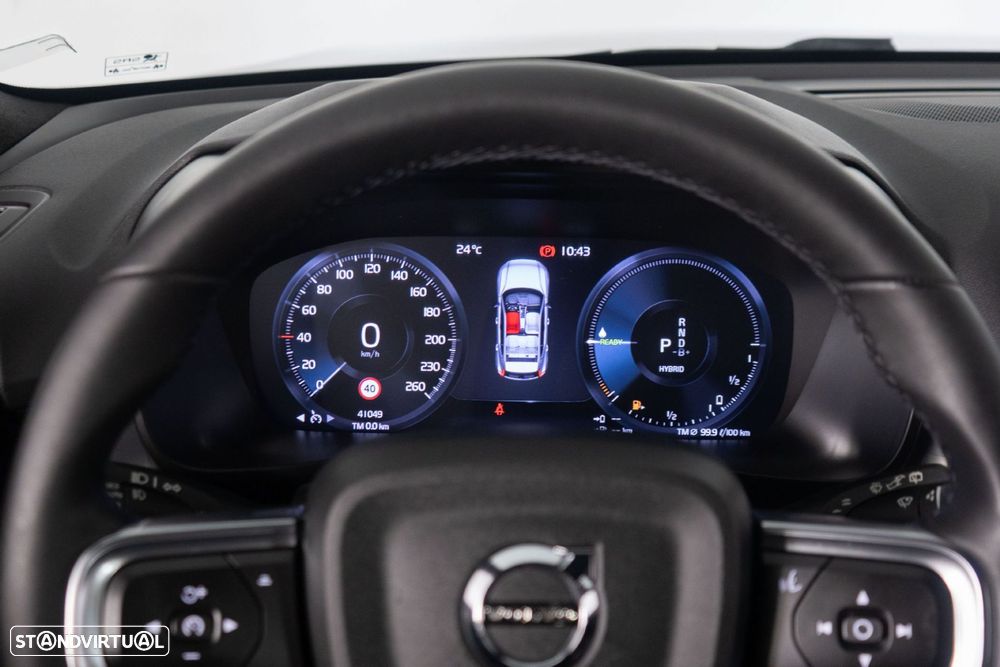 Volvo XC 40 1.5 T5 PHEV Momentum Plus - 26