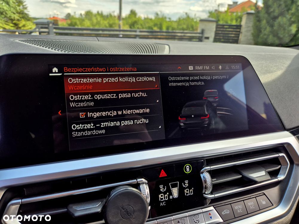 BMW Seria 3 330d xDrive M Sport sport - 18