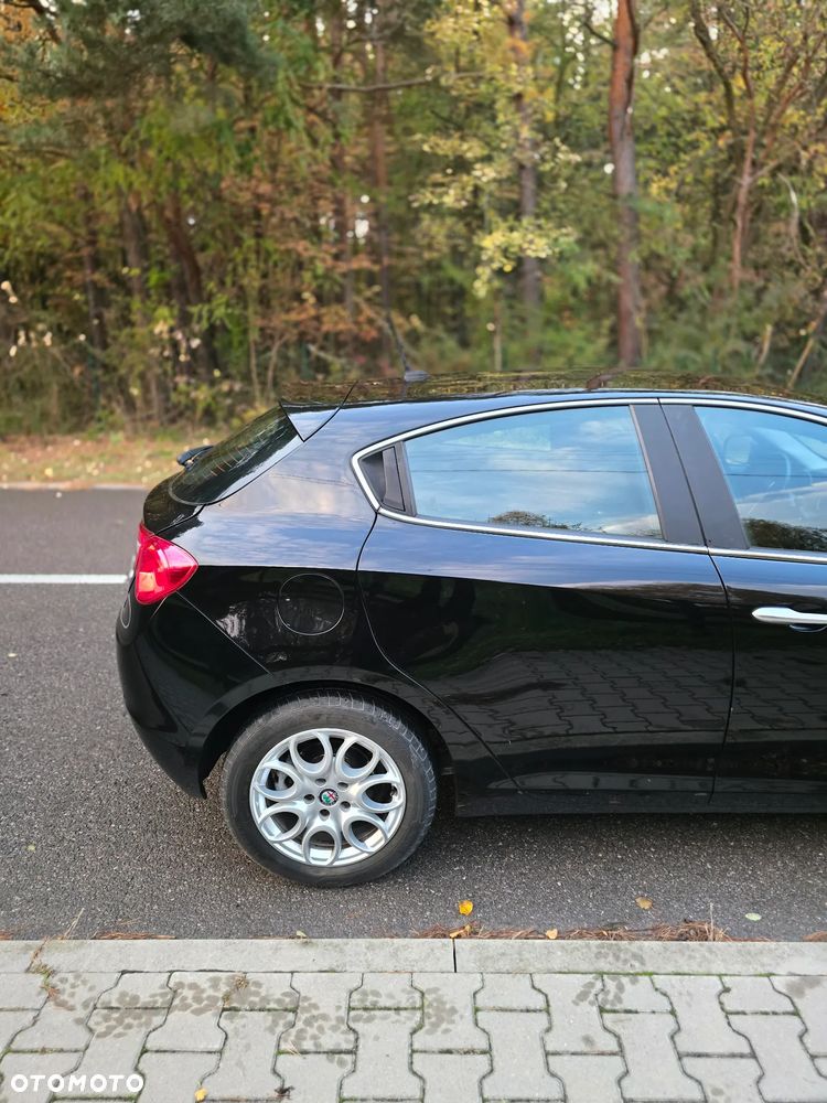 Alfa Romeo Giulietta 1.6 JTDM 16V Super - 14