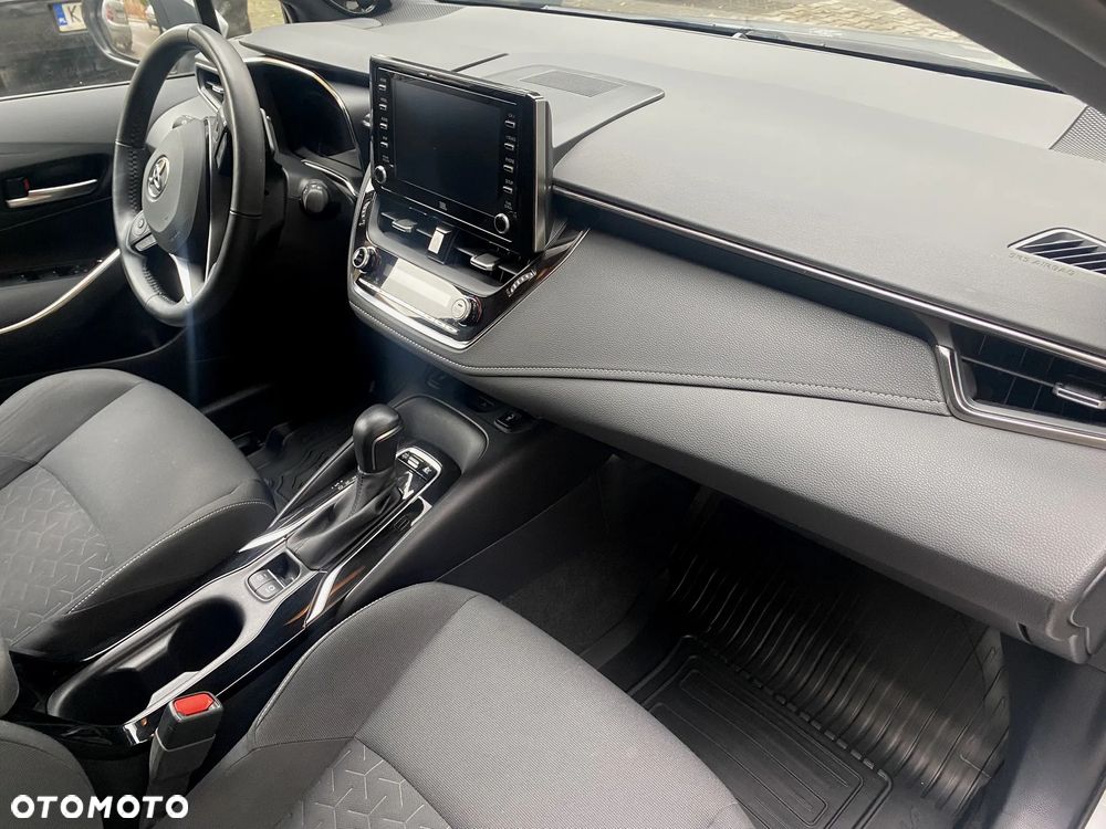 Toyota Corolla 2.0 Hybrid Comfort - 18