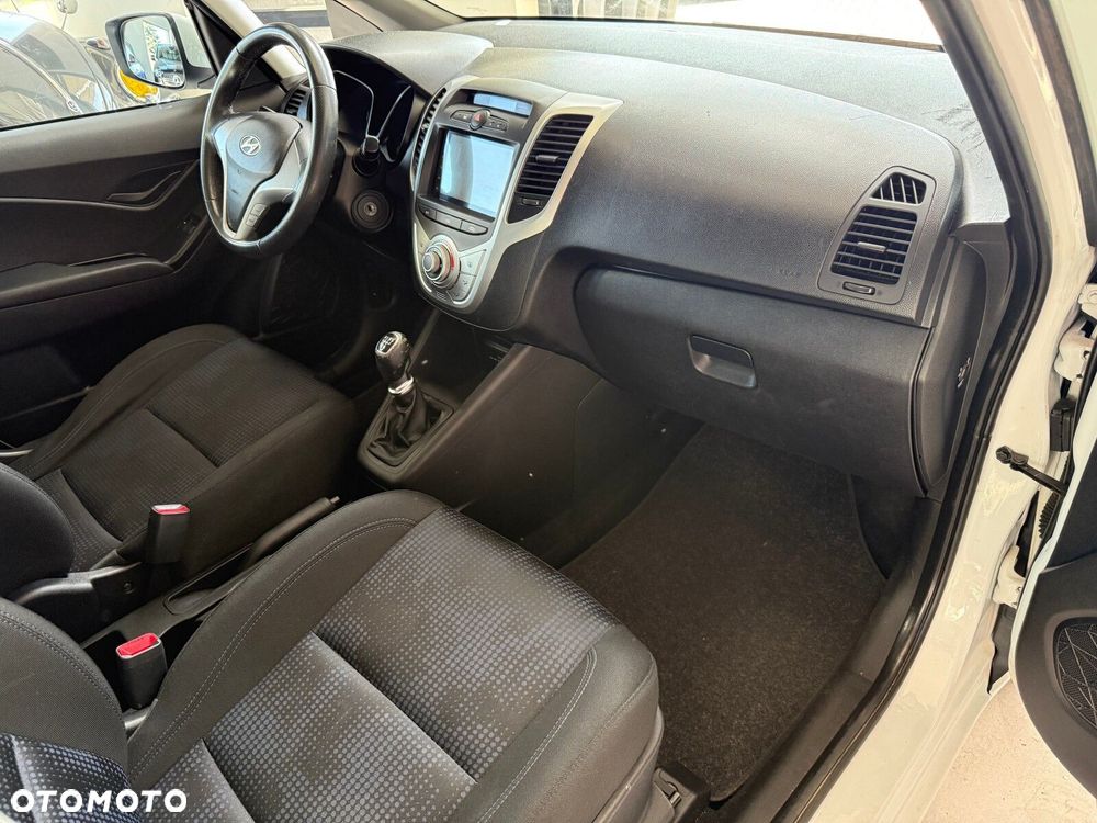 Hyundai ix20 - 16