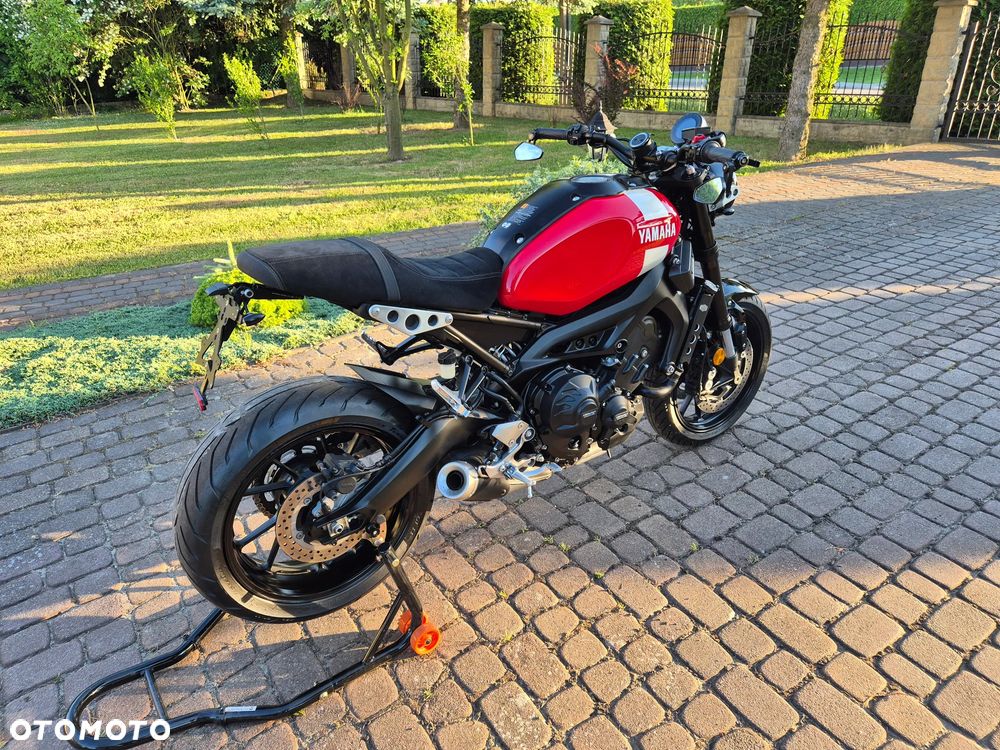 Yamaha XSR - 6