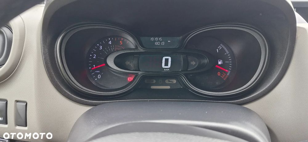 Renault Trafic - 13
