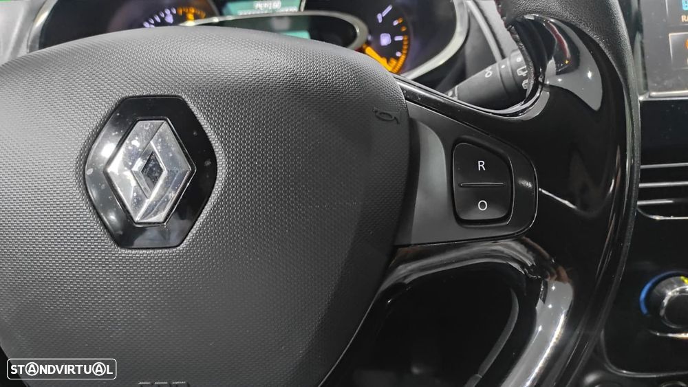 Renault Clio Sport Tourer 1.5 dCi Dynamique S - 32