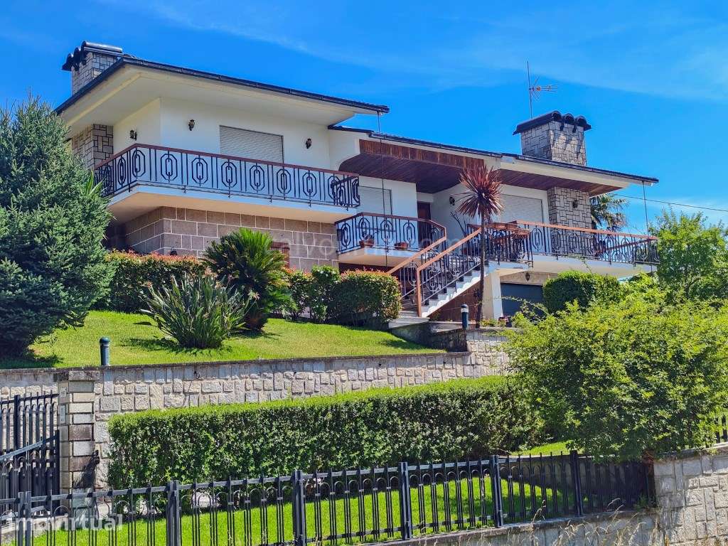 Moradia para venda próxima do centro da Vila de Melgaço - Grande imagem: 2/29