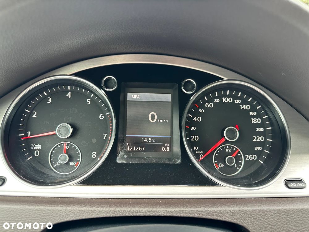 Volkswagen Passat 1.8 TSI DSG Highline - 30