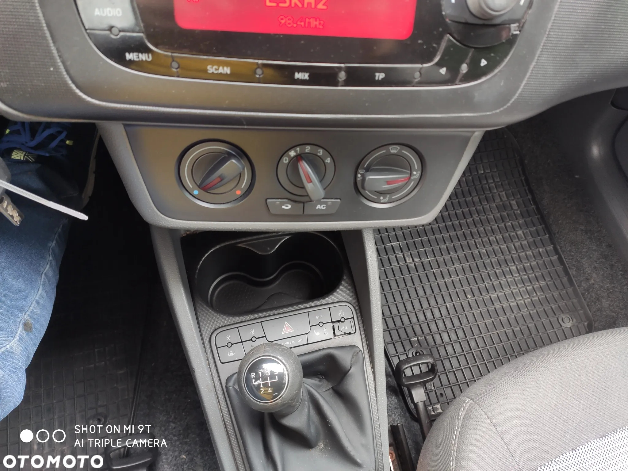 Seat Ibiza 1.4 16V Style - 27