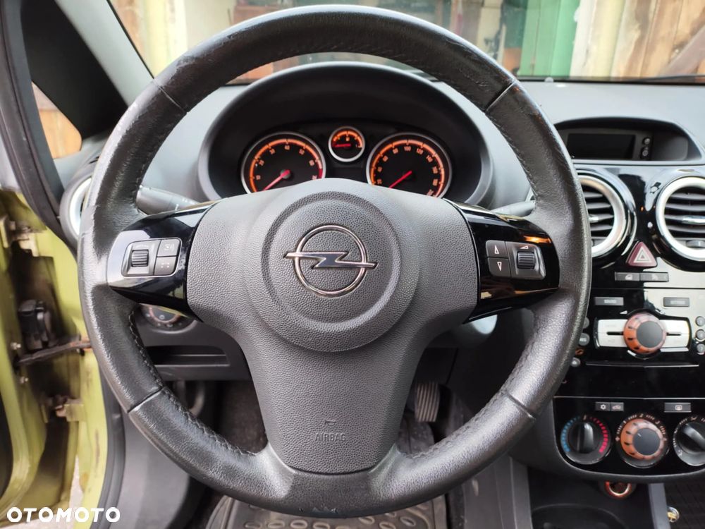 Opel Corsa - 12