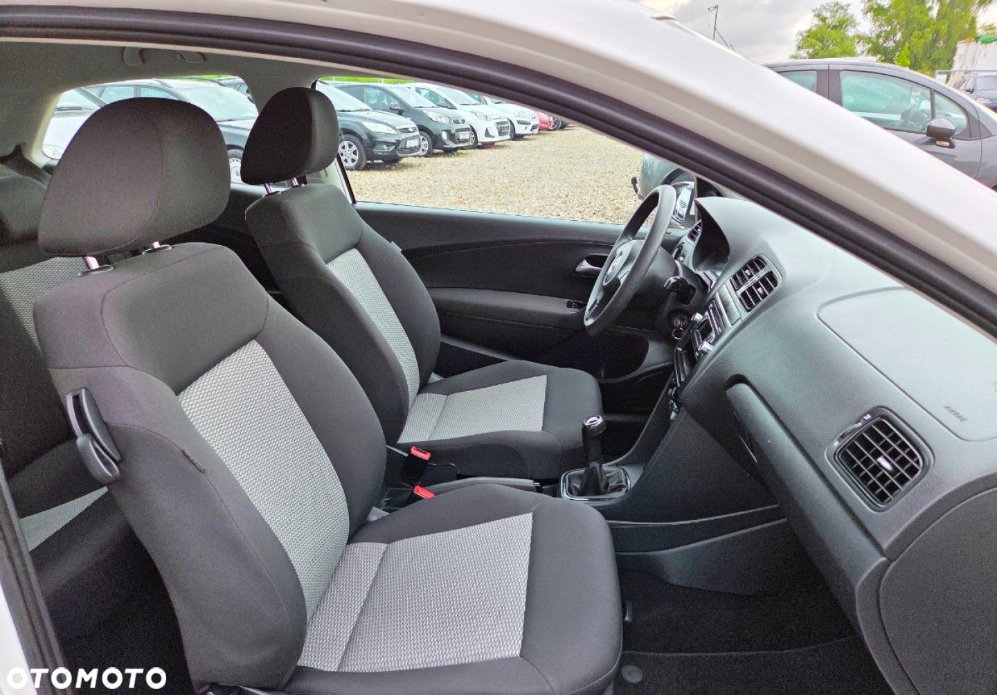 Volkswagen Polo - 15
