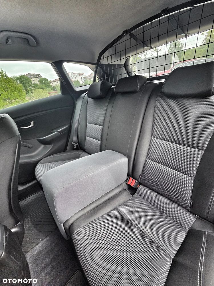 Hyundai i30 1.4 Classic - 10